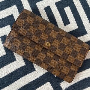 Damier Ebene Sarah Wallet